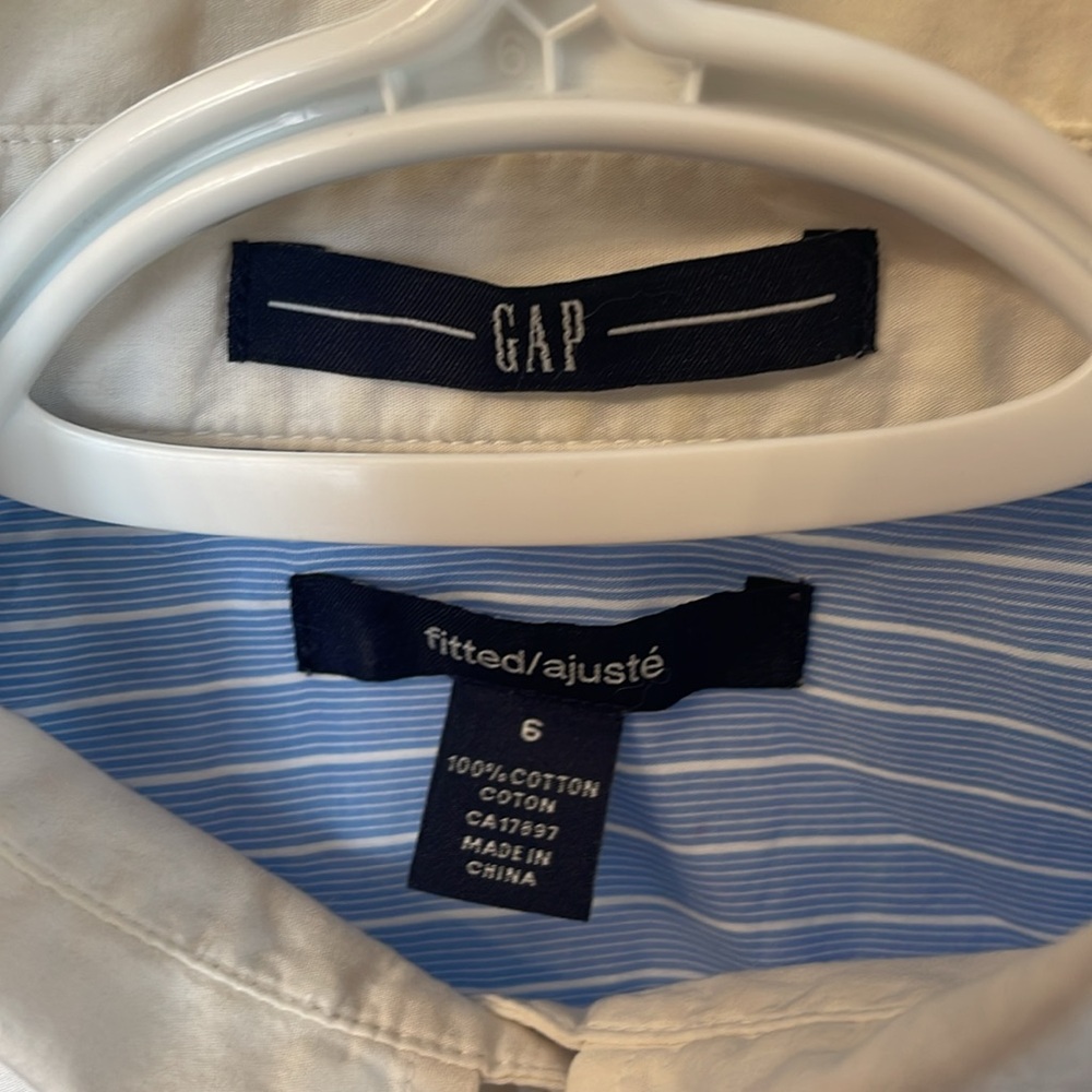gap - Picture 2 of 4